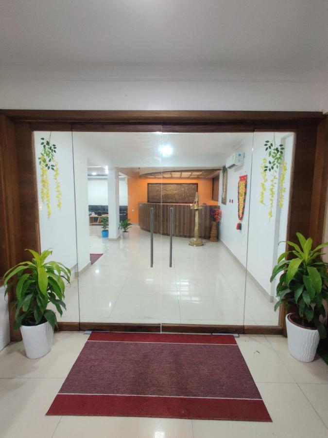 Amruth Inn Guruvāyūr Extérieur photo