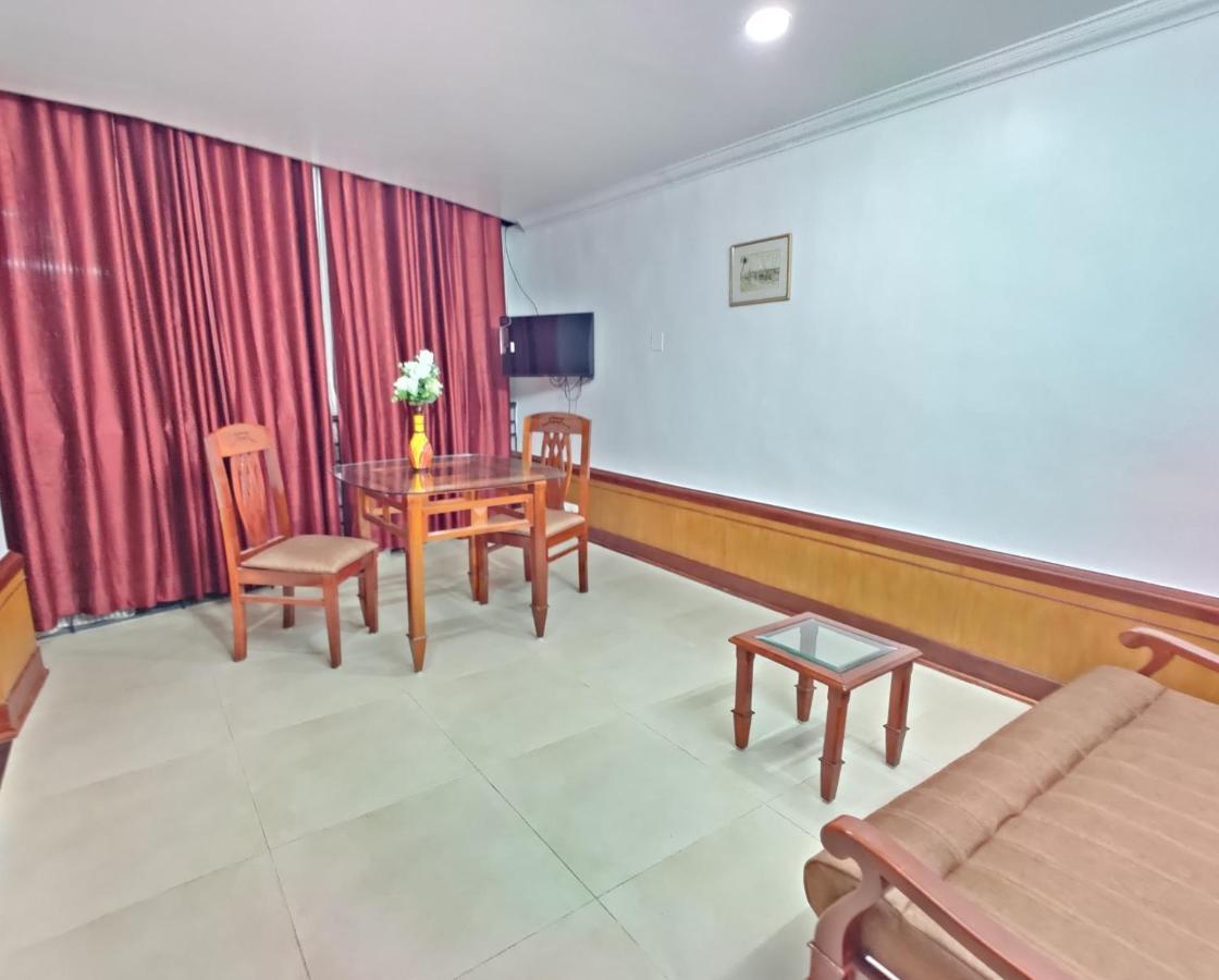 Amruth Inn Guruvāyūr Extérieur photo
