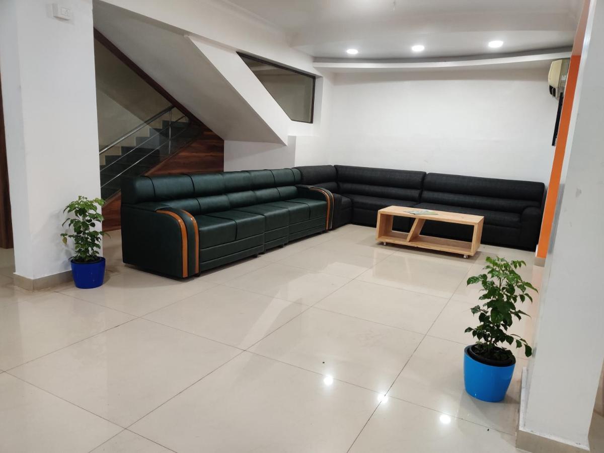 Amruth Inn Guruvāyūr Extérieur photo